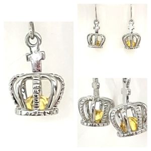 NWOT Topaz Crown earrings